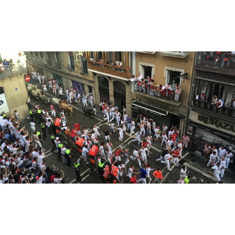 Apartamento Mercaderes Pamplona Buitenkant foto